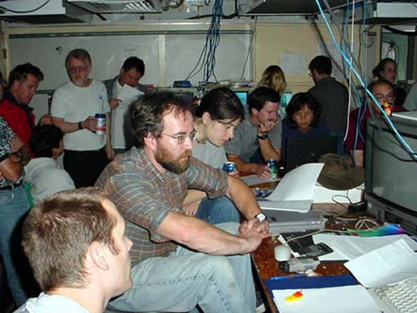 Scientists catching a first glimpse of the Magic Mountain vent field