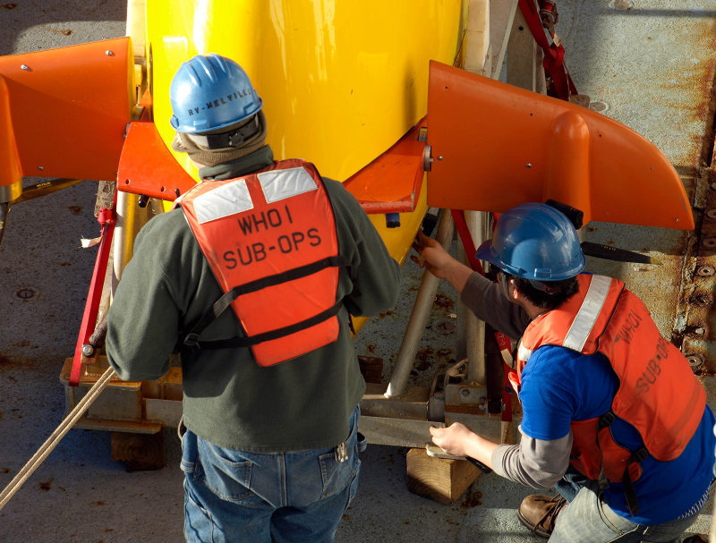 Sentry engineers Andy (left) and Justin (right) making final preparations to Sentry out on deck, ready for deployment.