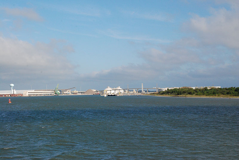 With the Port of Morehead City in the distance, the DEEP SEARCH team headed out to sea for the second time during this expedition.