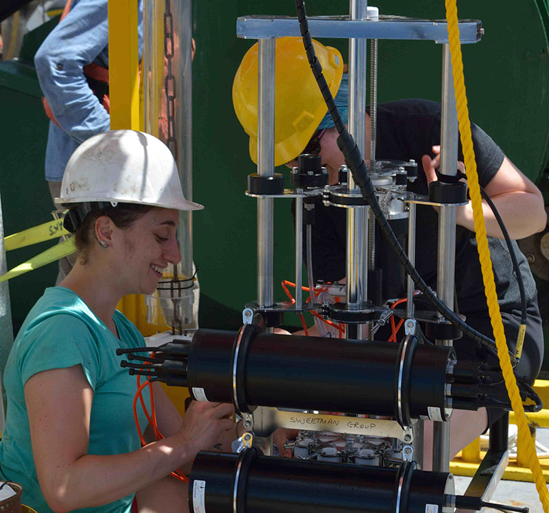 Marta and Annabell assembling one of the landers.