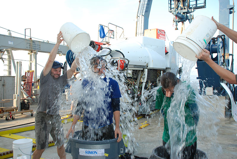 Ryan Gasbarro gets fully dunked by his PhD advisor Erik Cordes.