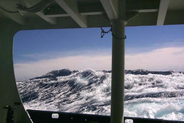 Large waves from hurricane Erin