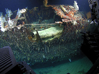 Archaeological survey of USS S-19 (SS-124).